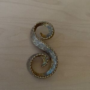 Vintage Gold Letter S Brooch Elegant 1960s Jewelry OS